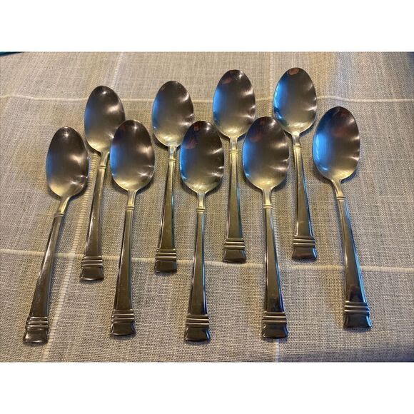 Wallace ZENITH Glossy 18/10 Stainless Flatware -- Set of 9 Oval Soup Spoons - Picture 1 of 16